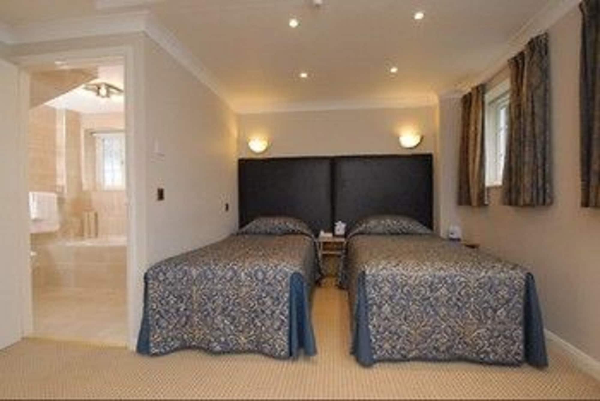 Barn Hotel London Ruislip Zimmer foto